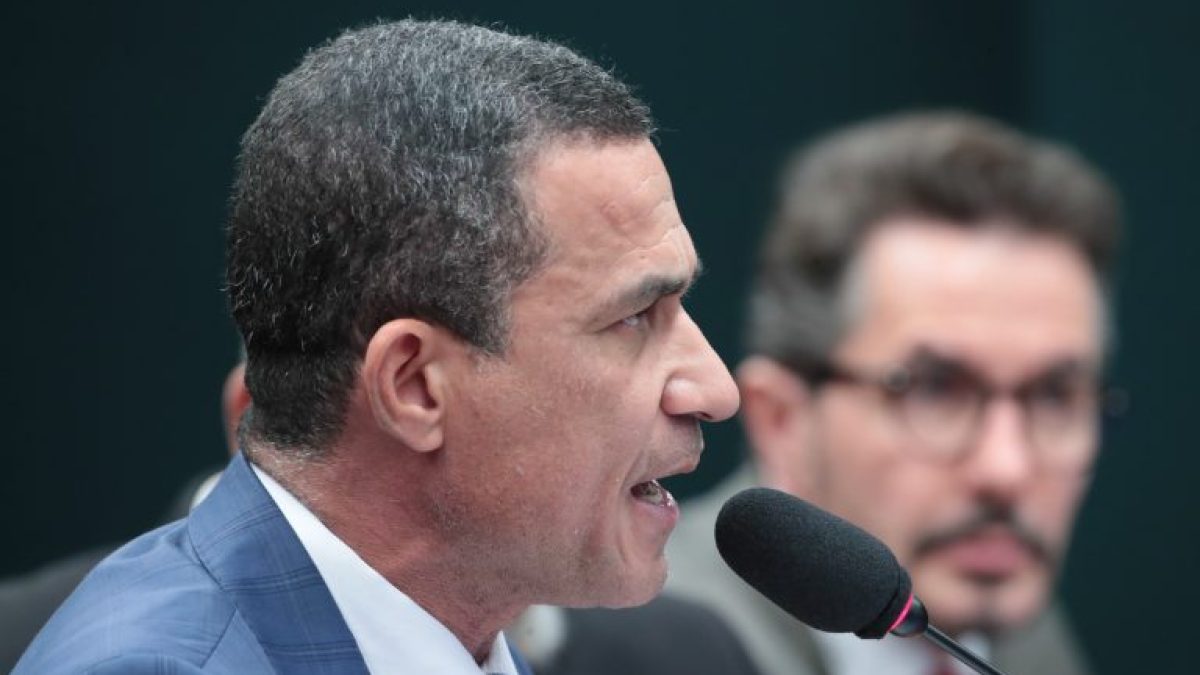 CCJ aprova admissibilidade de PEC que reduz maioridade penal para 16 anos