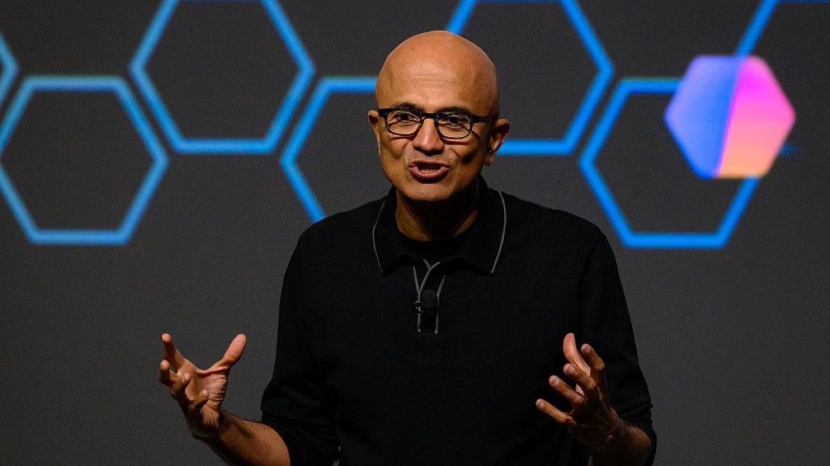CEO da Microsoft critica monopólio das IAs e acende alerta para setor