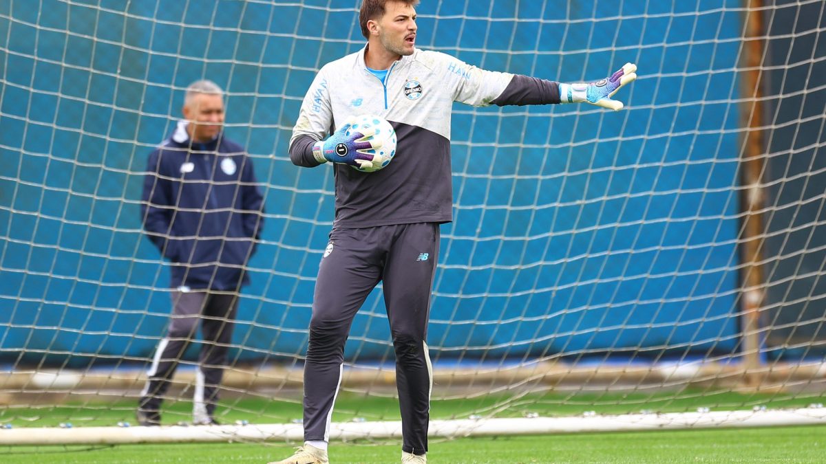 Com Weverton na Copa, goleiro voltará a jogar pelo Grêmio após cinco meses