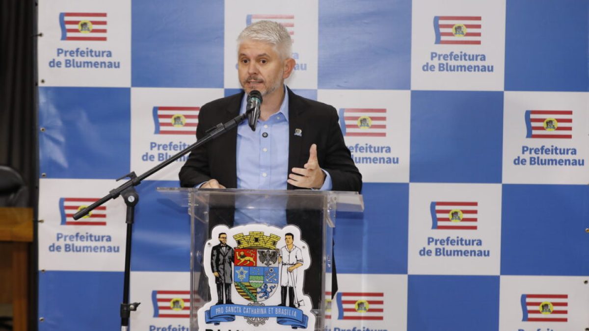 Blumenau rompe contrato de segurança nas escolas após suspeita de corrupção