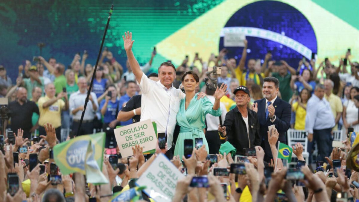 PL e NOVO lideram crescimento de filiados partidários no Brasil, aponta TSE