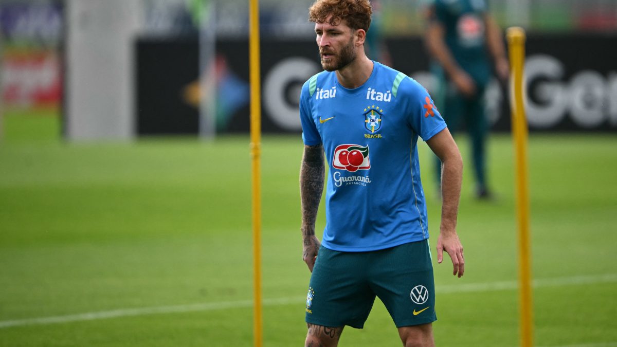 Flamengo prioriza manter elenco valorizado mesmo com necessidade de vendas