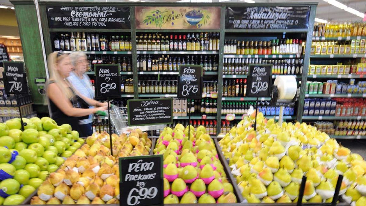 Prévia da inflação sobe 0,41% em junho, com pressão de alimentos e luz