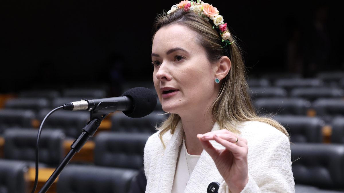 Câmara aprova regime de urgência para projeto que paralisa demarcação de terras indígenas em SC